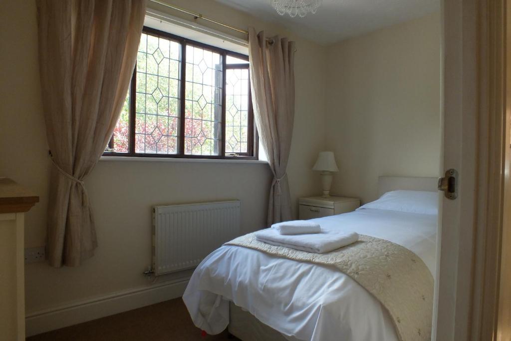 Llwyn Country House Лланелли Номер фото