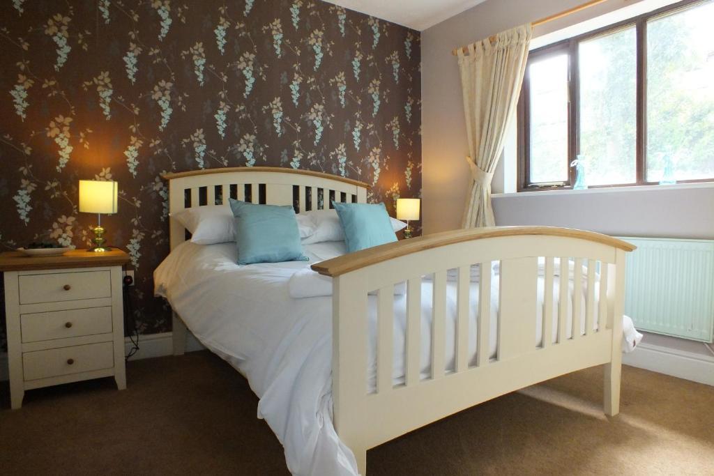 Llwyn Country House Лланелли Номер фото