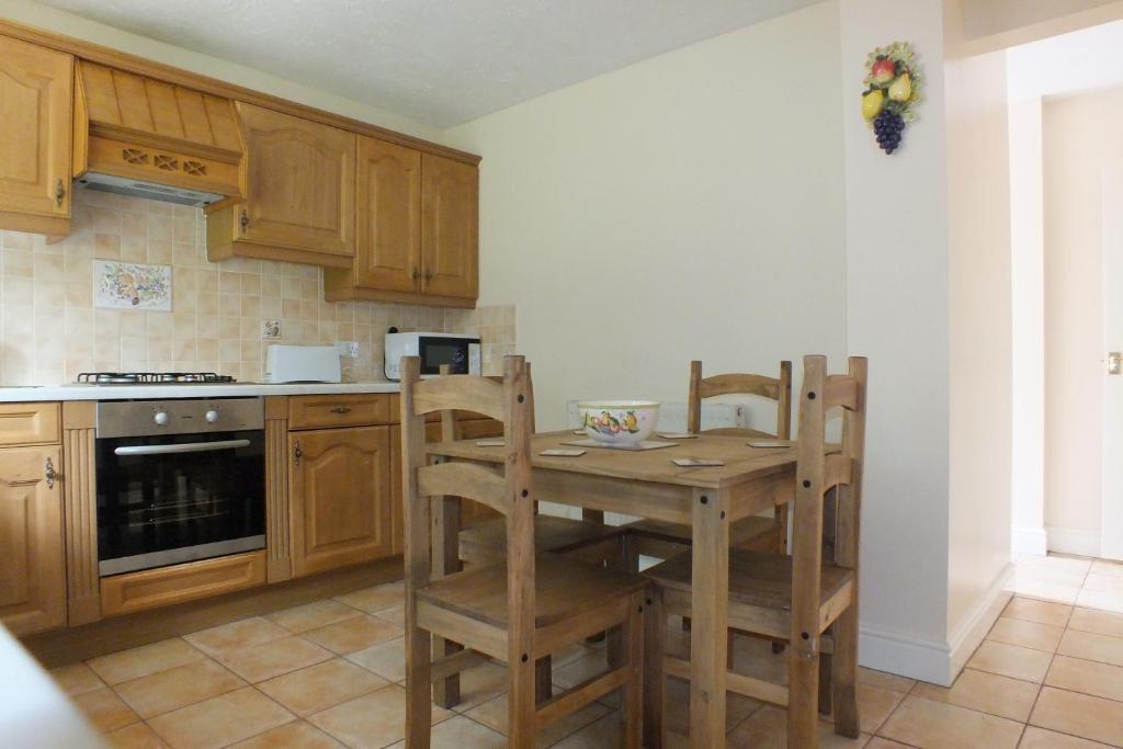Llwyn Country House Лланелли Номер фото