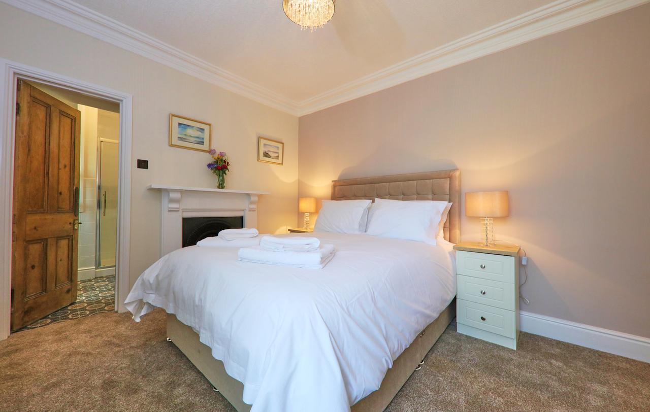 Llwyn Country House Лланелли Экстерьер фото