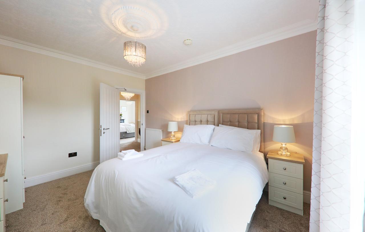 Llwyn Country House Лланелли Экстерьер фото